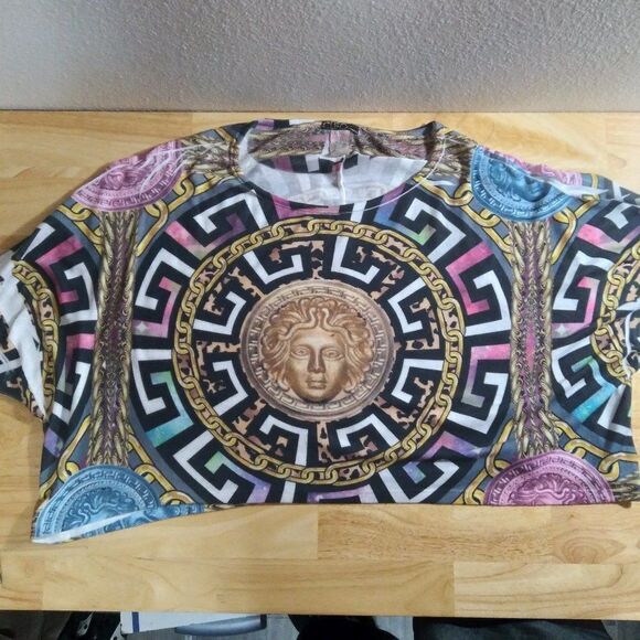 Vintage Cleo Greek Medusa Pattern AOP Crop Top - Picture 1 of 10